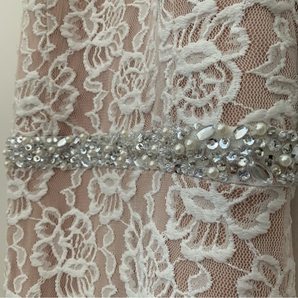 PROM? 😍 NWT White Floral Lace Halter Gown Beaded Belt Juniors 5 Nude Lining - Picture 11 of 16
